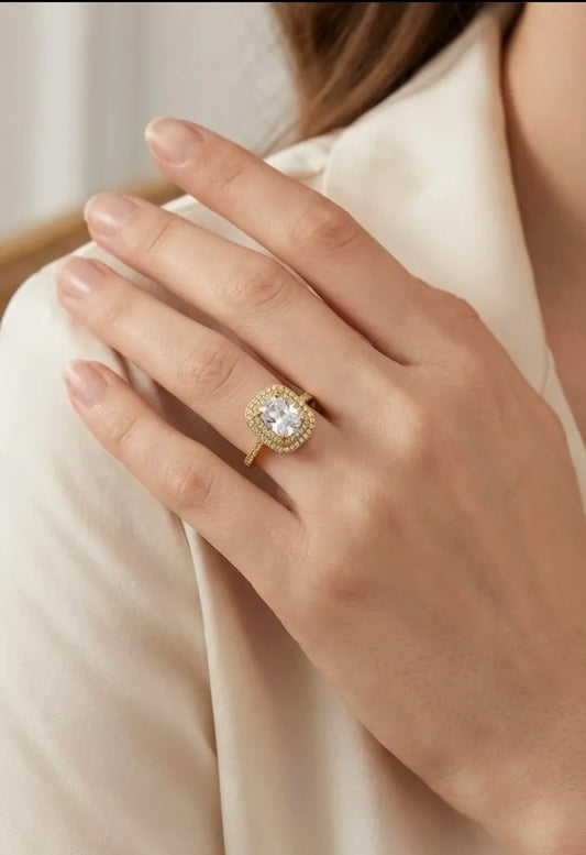 Bague Dorée Élégante avec Pierre Centrale