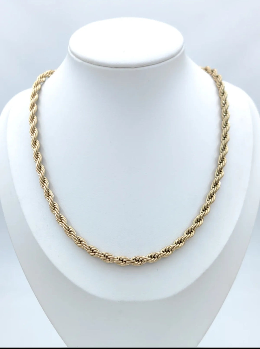 Collier torsadé