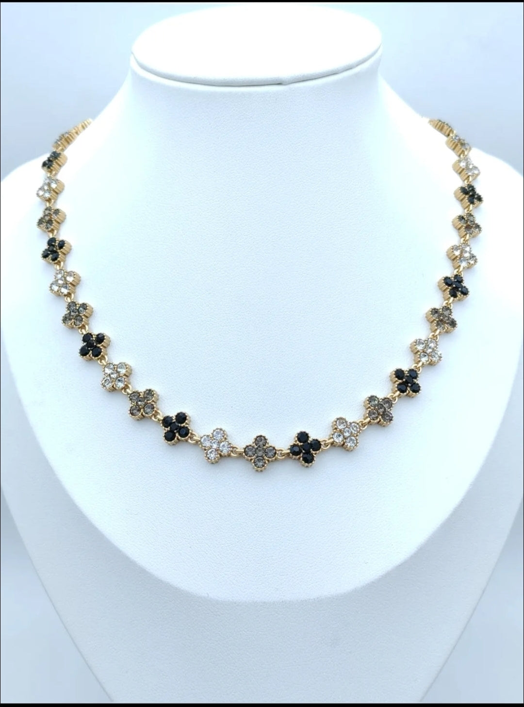 Collier Asha