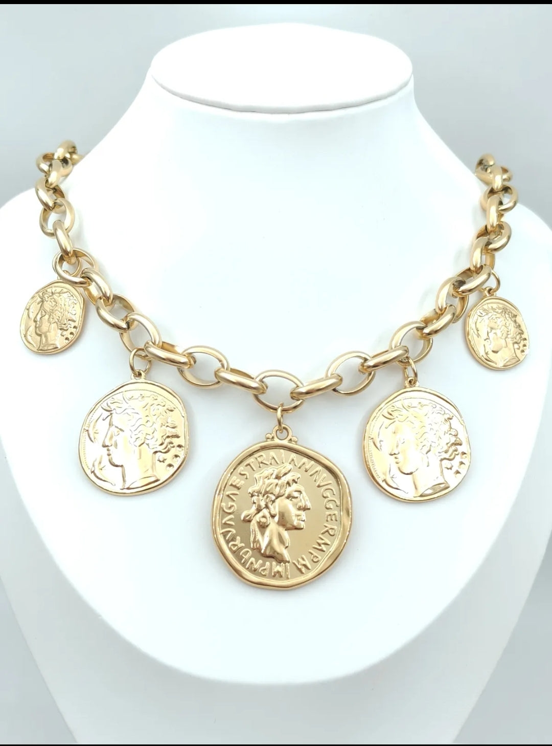 Collier Pièces