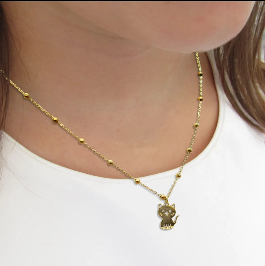 Collier Chat