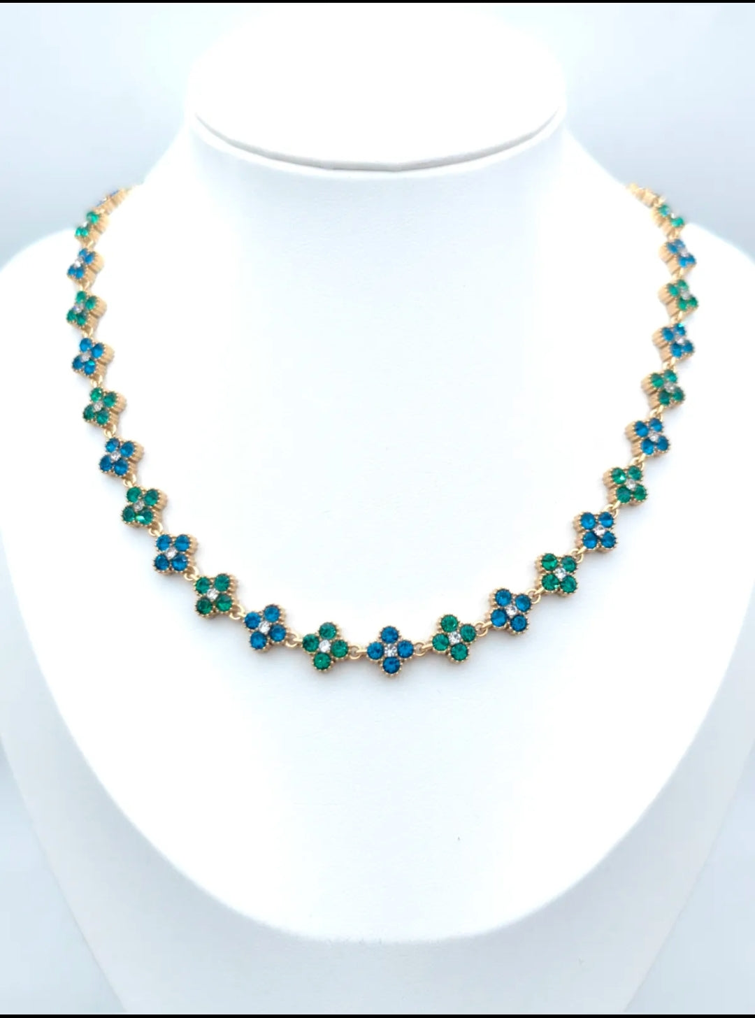 Collier Asha