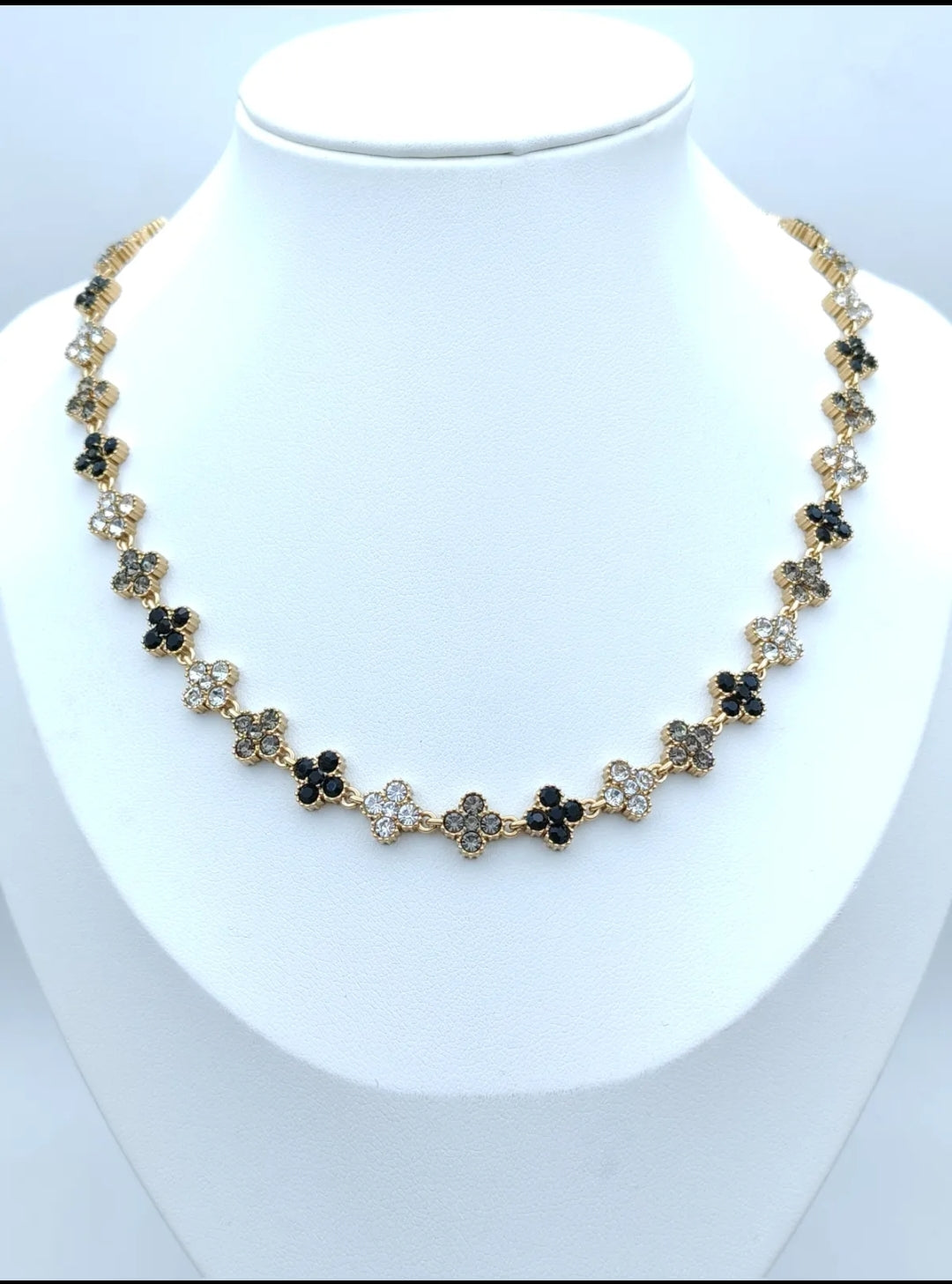 Collier Asha