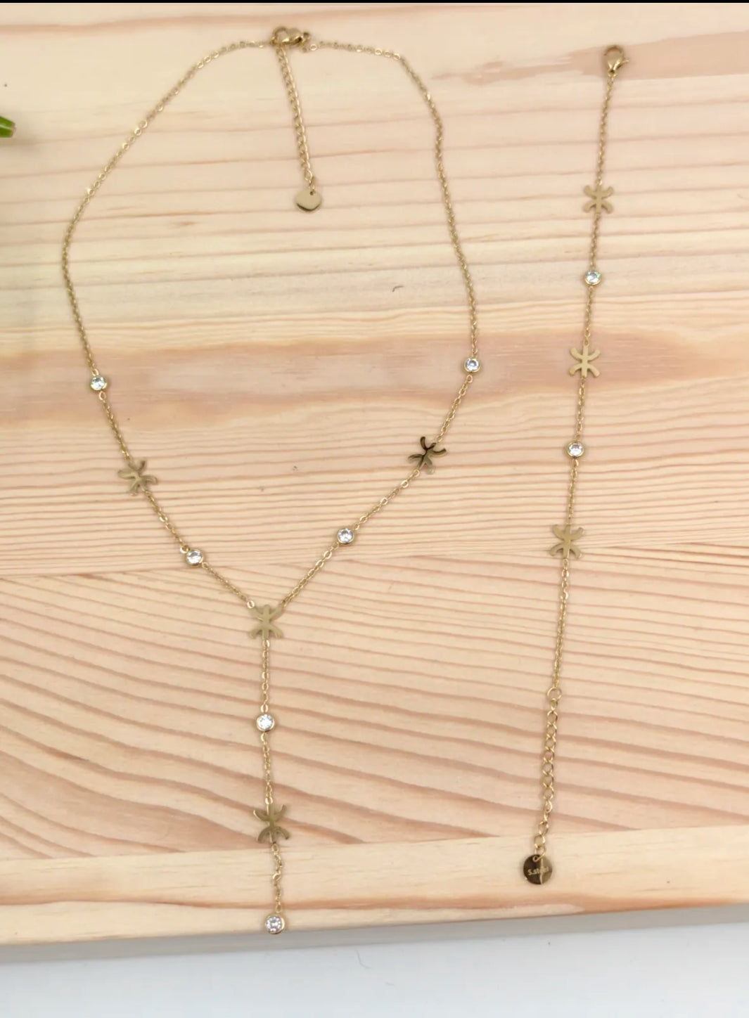 Collier Nesrine